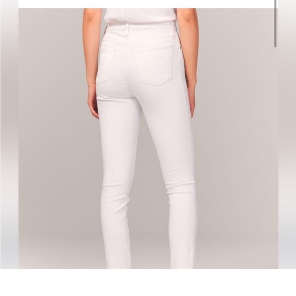 Abercrombie & Fitch White Jeans. “The Super Skinny High Rise”. SZ 27/4R - Picture 2 of 11